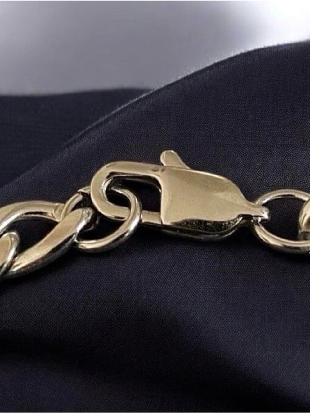 Cuban stainless steel link 7.5 inches and 7mm width bracelet - Silver - Picture 3 of 4